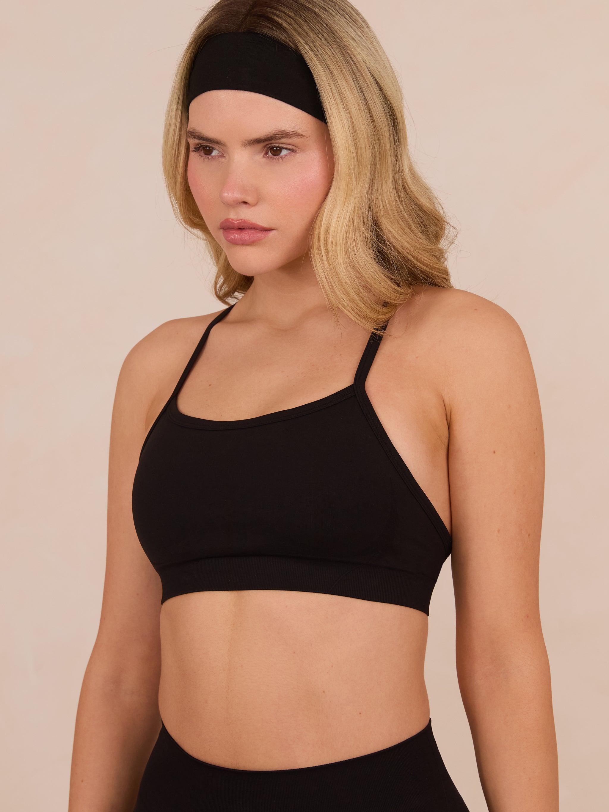 ELEVATE SEAMLESS OPEN BACK BRA