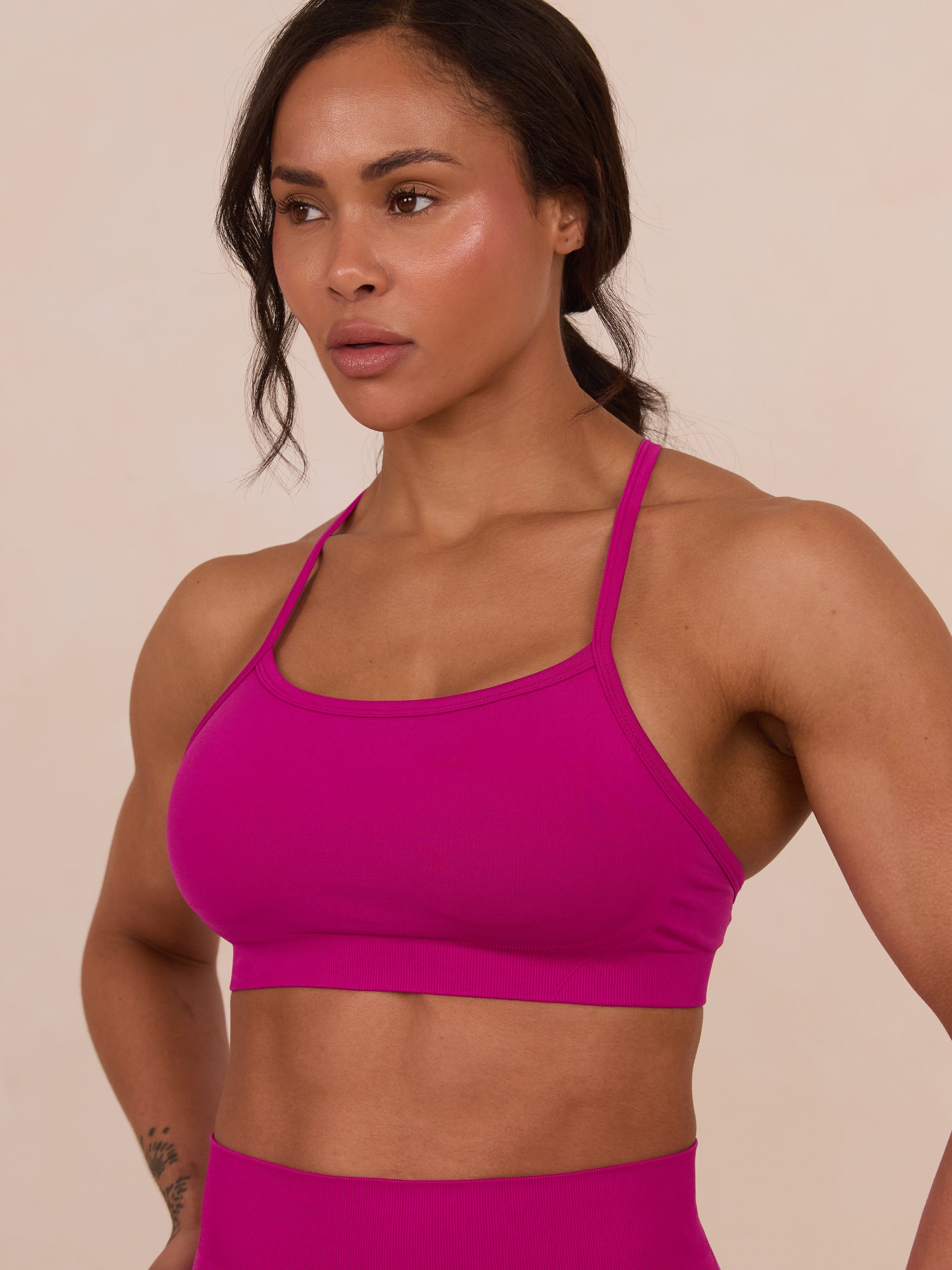 ELEVATE SEAMLESS OPEN BACK BRA