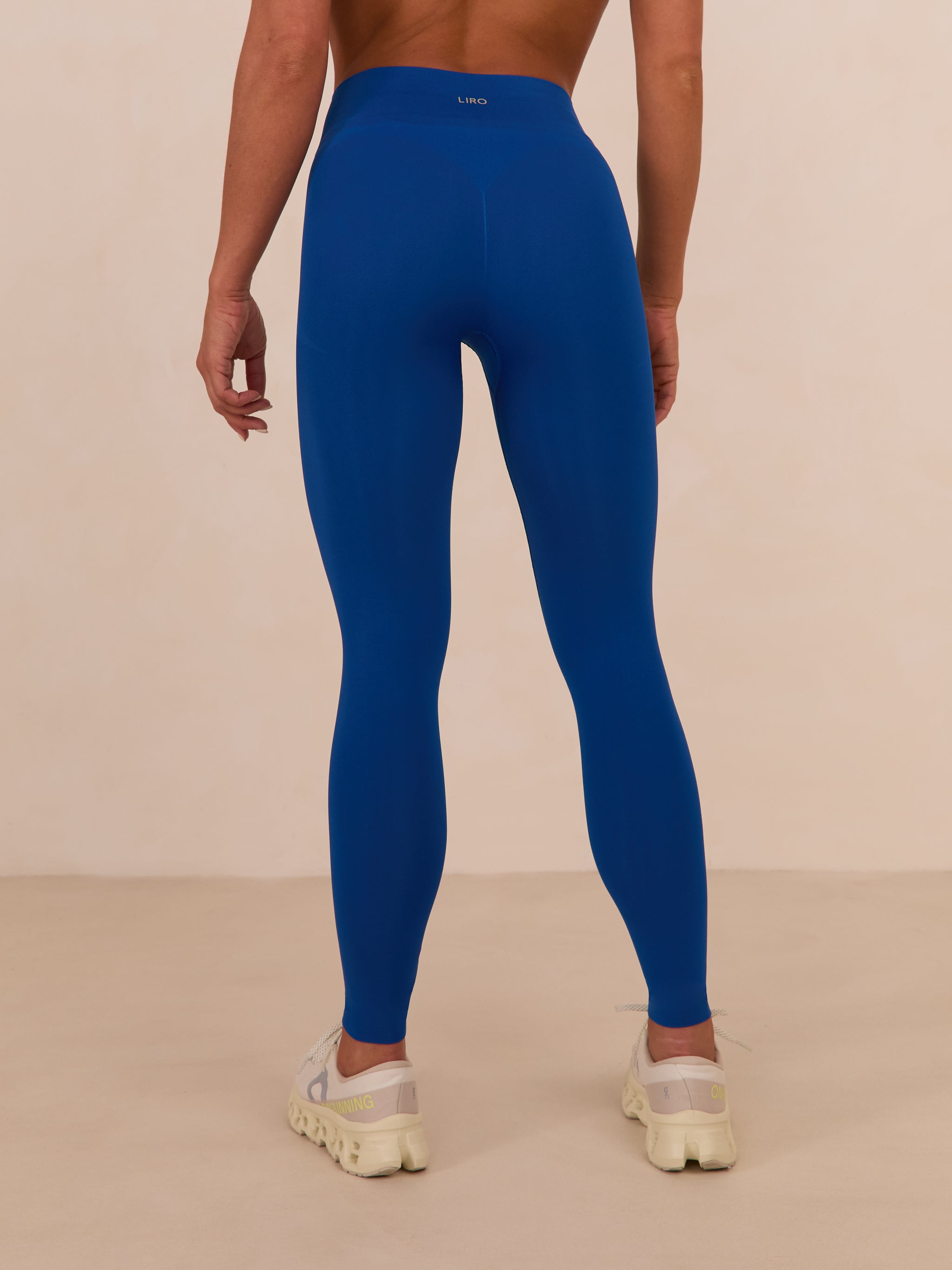 ELEVATE SEAMLESS LEGGINGS