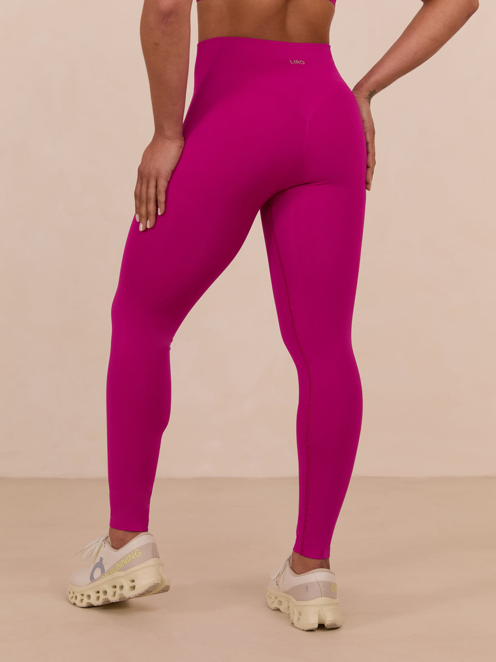 ELEVATE SEAMLESS LEGGINGS