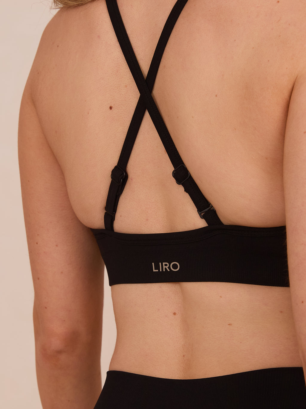 ELEVATE SEAMLESS OPEN BACK BRA