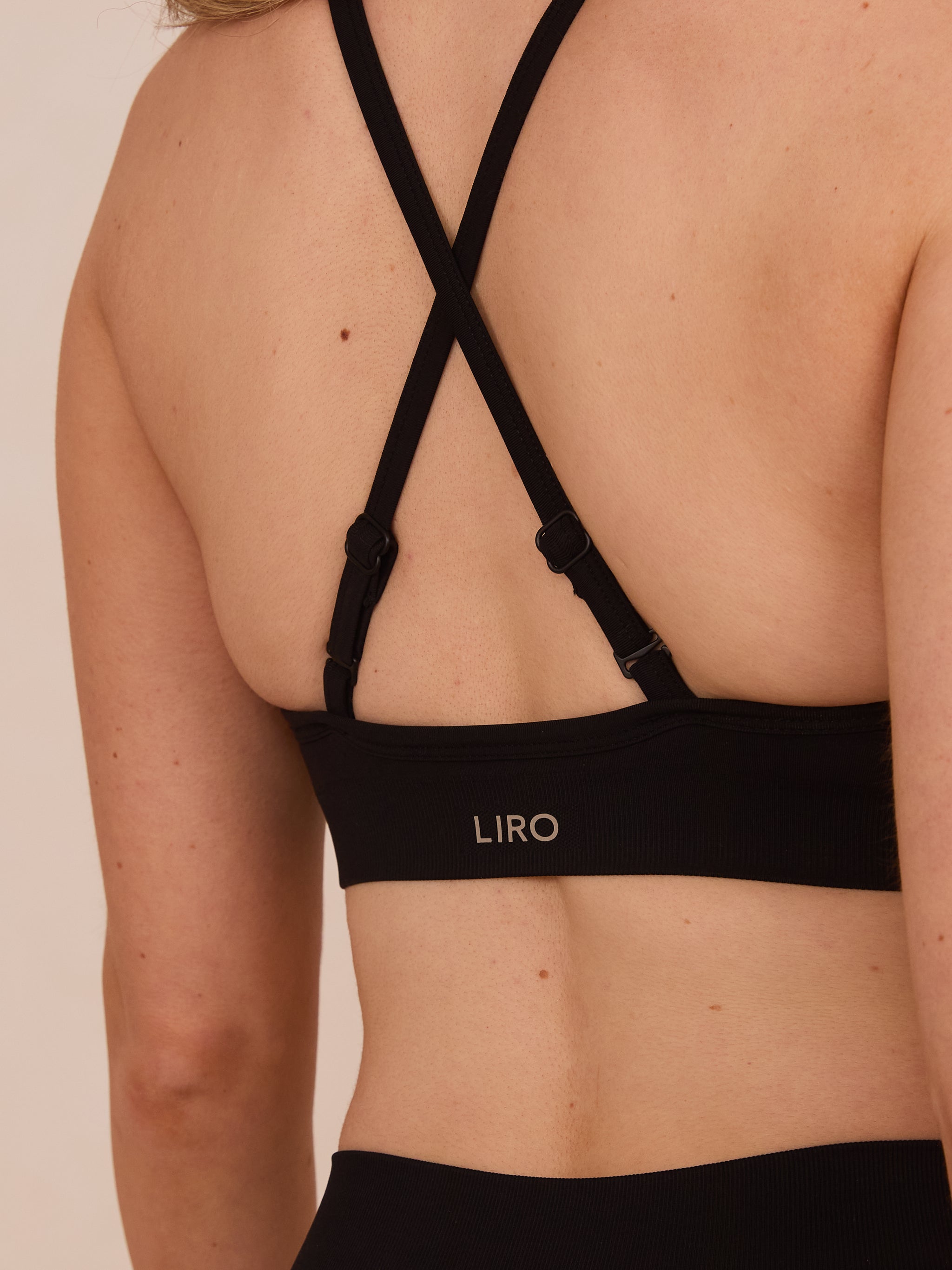 ELEVATE SEAMLESS OPEN BACK BRA